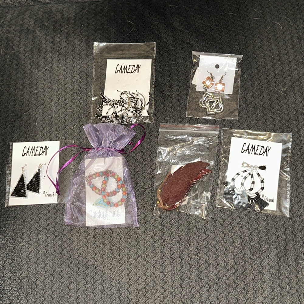 Assorted Jewelry Set with Earrings